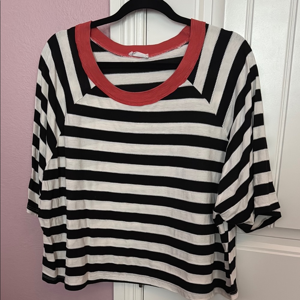 BUCKETLIST Black and White Relaxed Boxy Tee